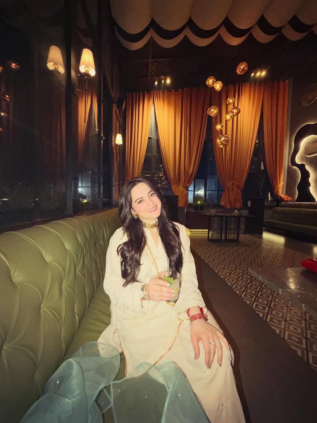 Aiman Khan & Minal Khan’s Eid Family Pictures