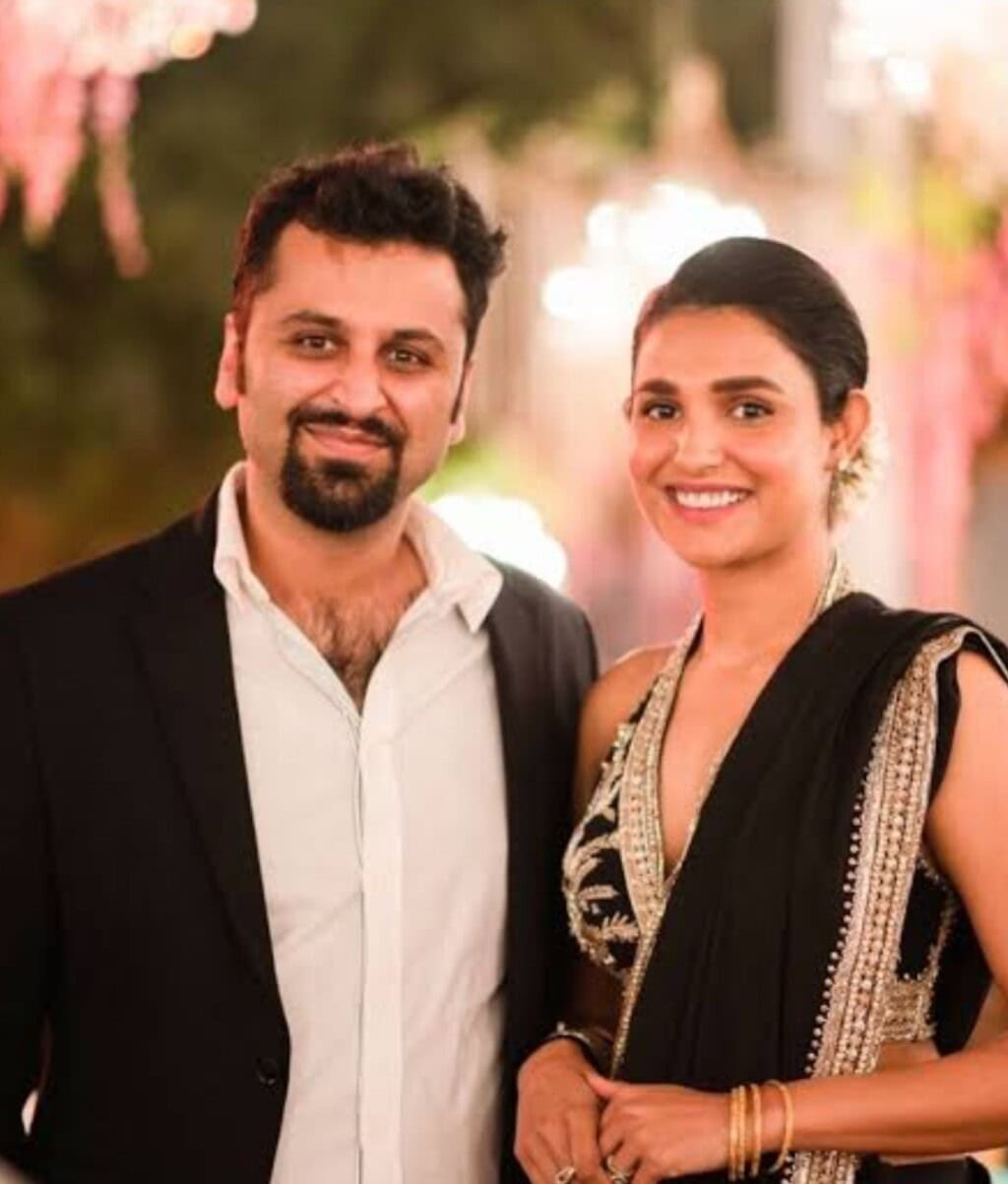Amna Ilyas Wants Javeria Saud and Nida Yasir to Find Her a Husband