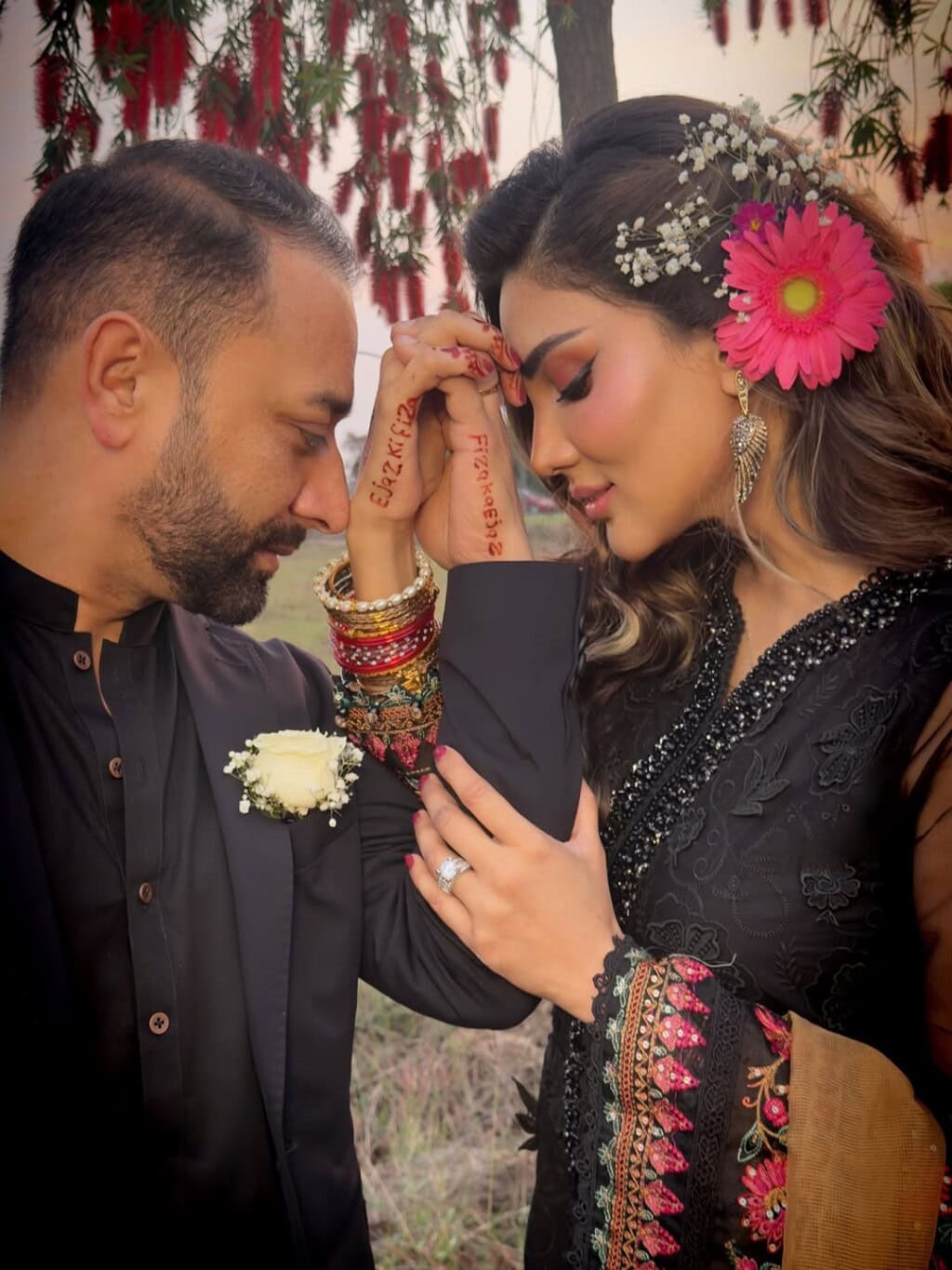 FIza Ali Shares Eid Pictures with Third Husband
