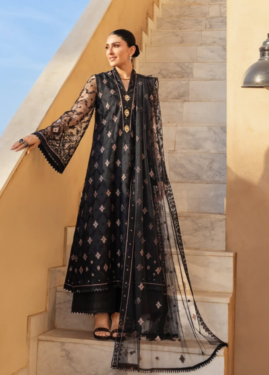 Farshi Shalwar Trend Replaced By Farshi Shirts This Eid