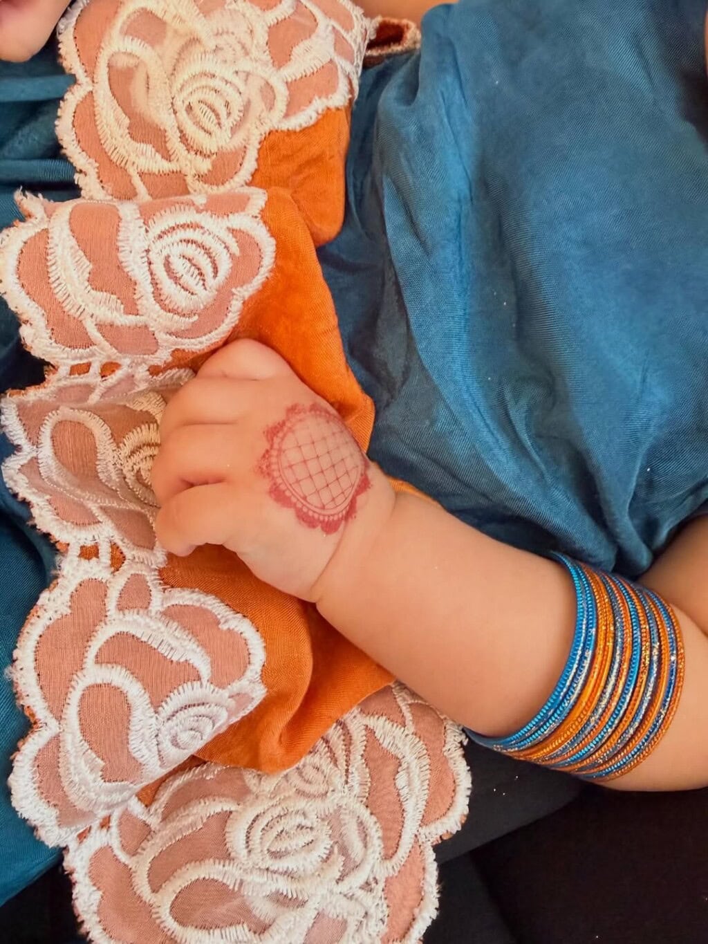 Fatima Effendi & Kunwar Arsalan Family Pictures from Eid Day 1
