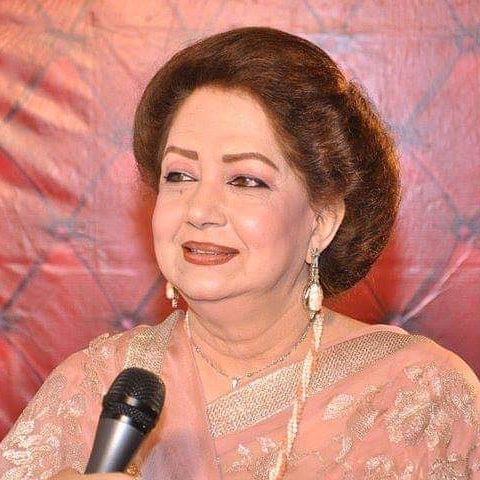 Former Film Star Zeba Ali Visits Husband's Grave Former Film Star Zeba Ali Visits Husband’s Grave