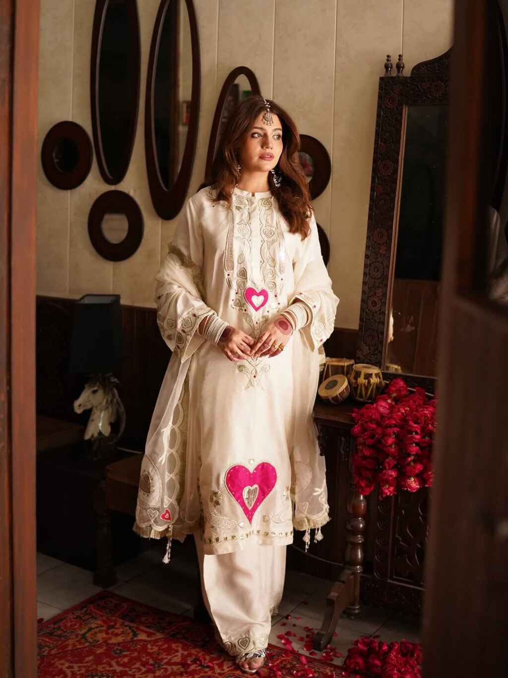 Celebrities Looks From Eid Day 1 - Part 2 Celebrities’ Looks From Eid Day 1 – Part 2