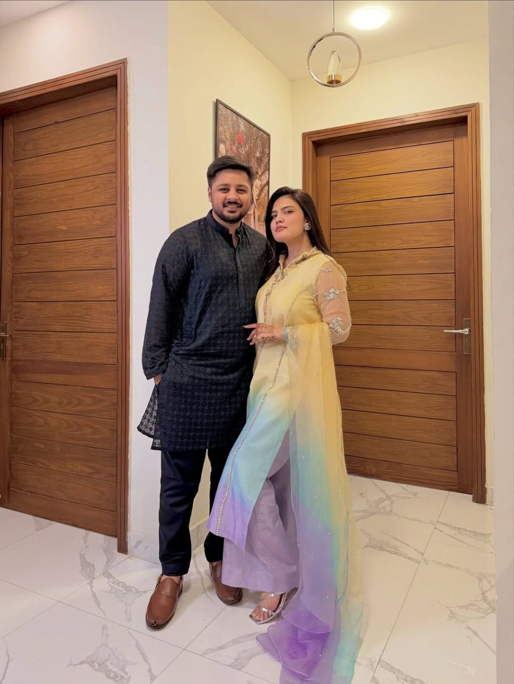 Iqra Kanwal Eid Pictures with Family