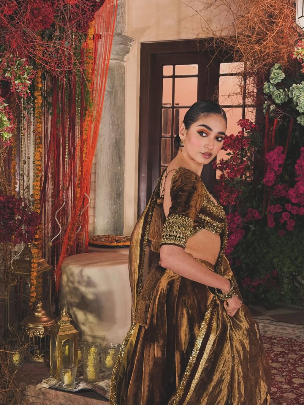 Mamya Shajafar’s Bold Eid  Look Severely Criticized