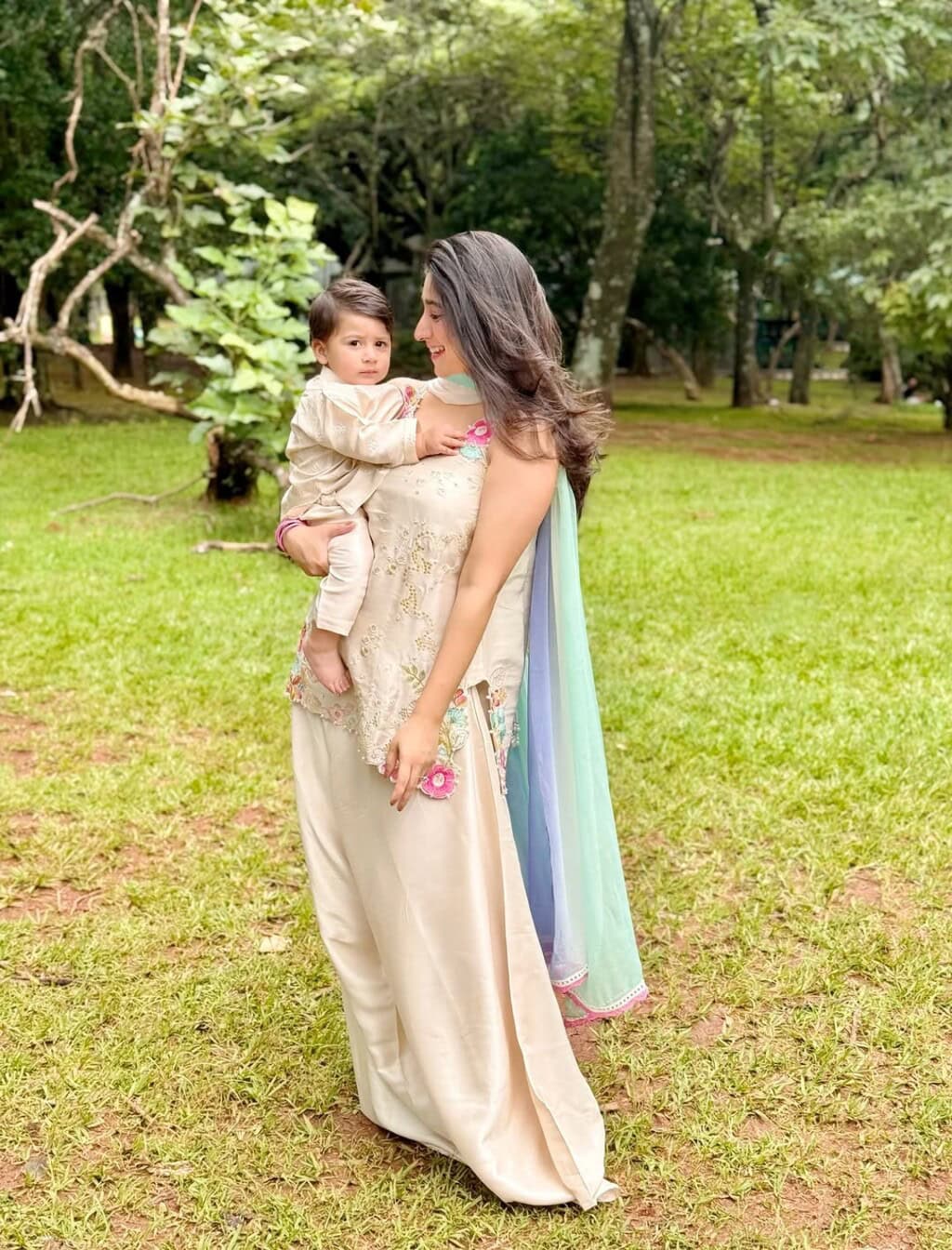 Mariyam Nafees Family Clicks on Eid Day