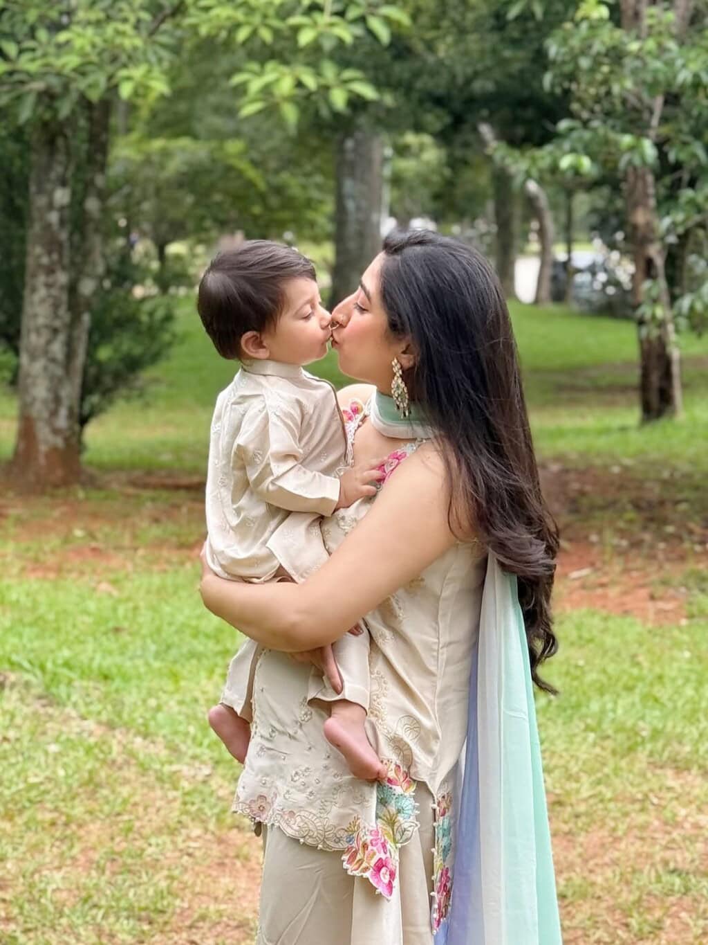 Mariyam Nafees Family Clicks on Eid Day