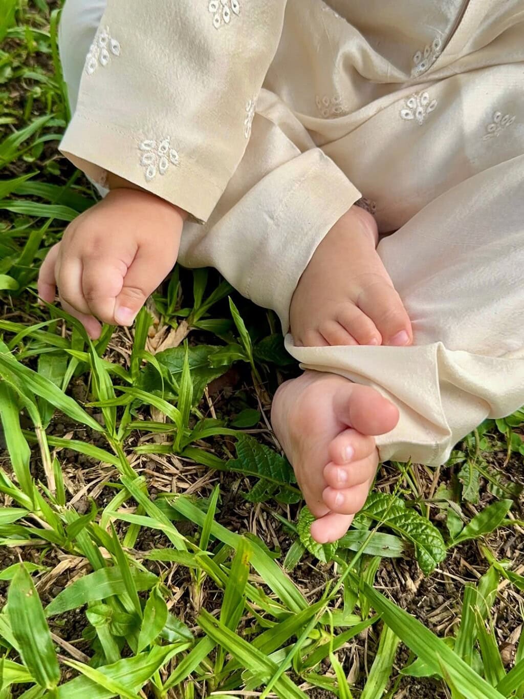 Mariyam Nafees Family Clicks on Eid Day