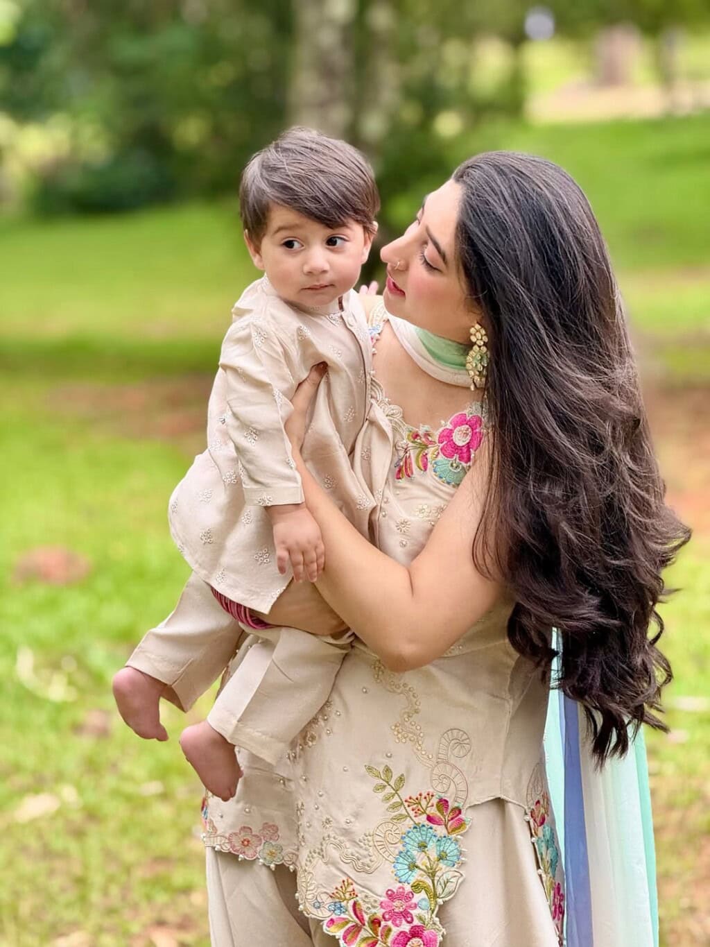 Mariyam Nafees Family Clicks on Eid Day