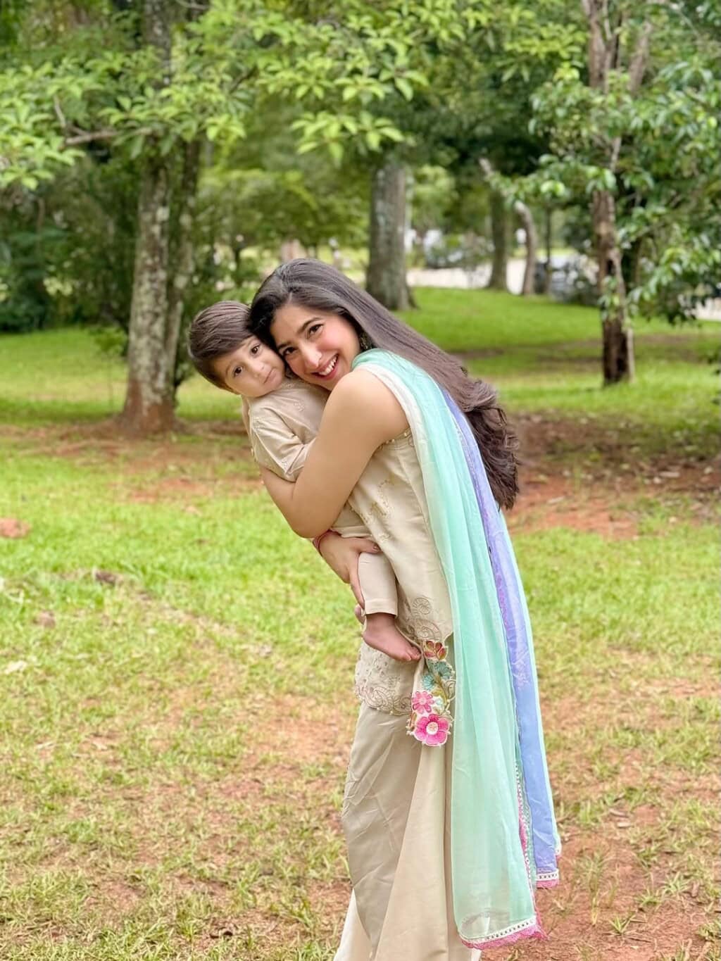 Mariyam Nafees Family Clicks on Eid Day