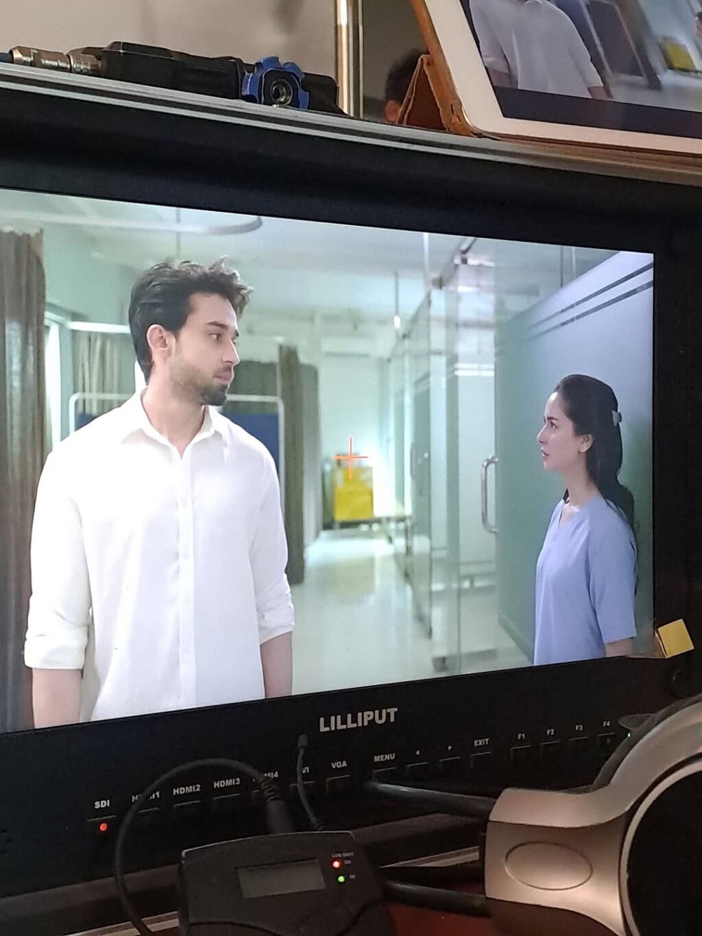Hania Aamir Bids Farewell To Meri Zindagi Hai Tu with Memorable BTS