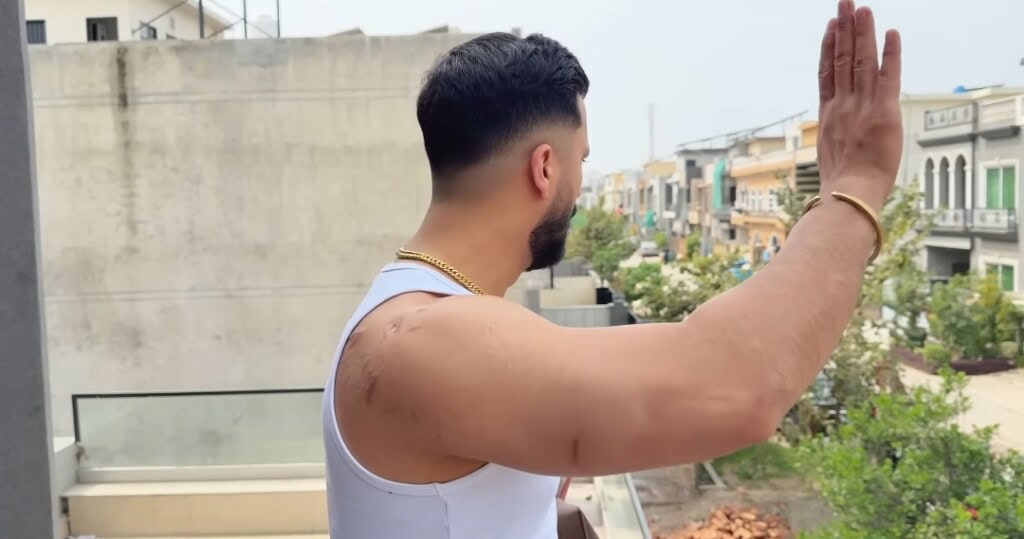 Rajab Butt Called Temu Version of Salman Khan After Balcony Appearance