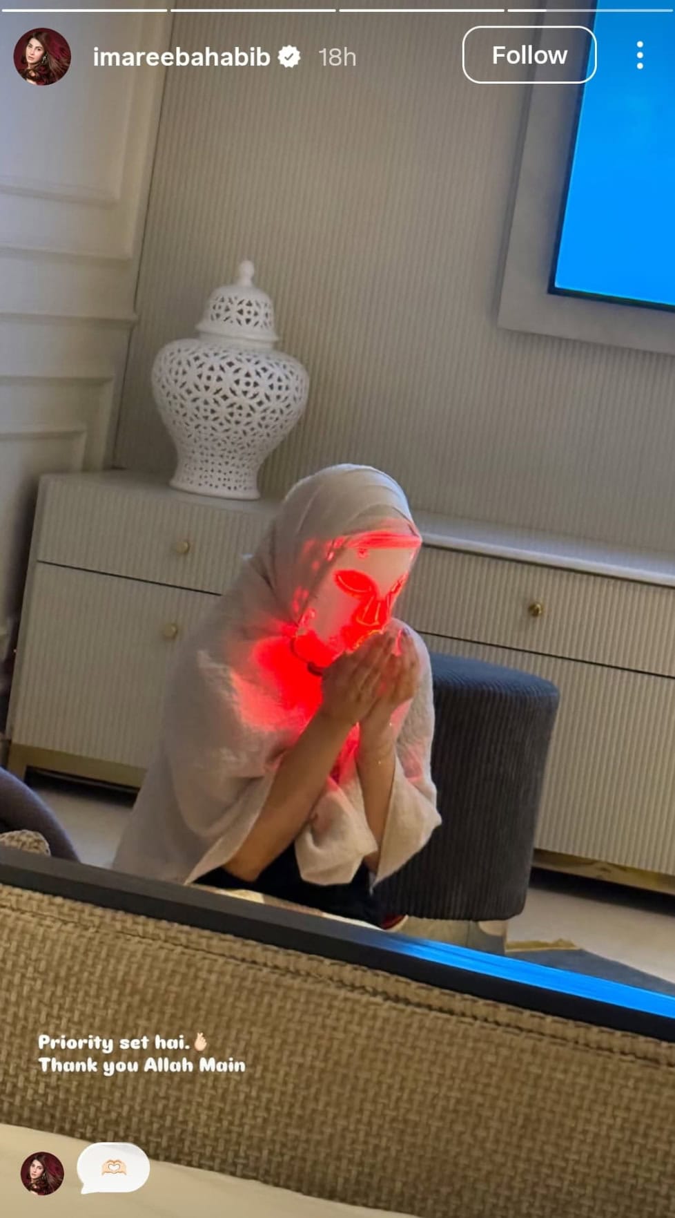 Areeba Habib’s Namaz with LED Mask Gets Public Disapproval