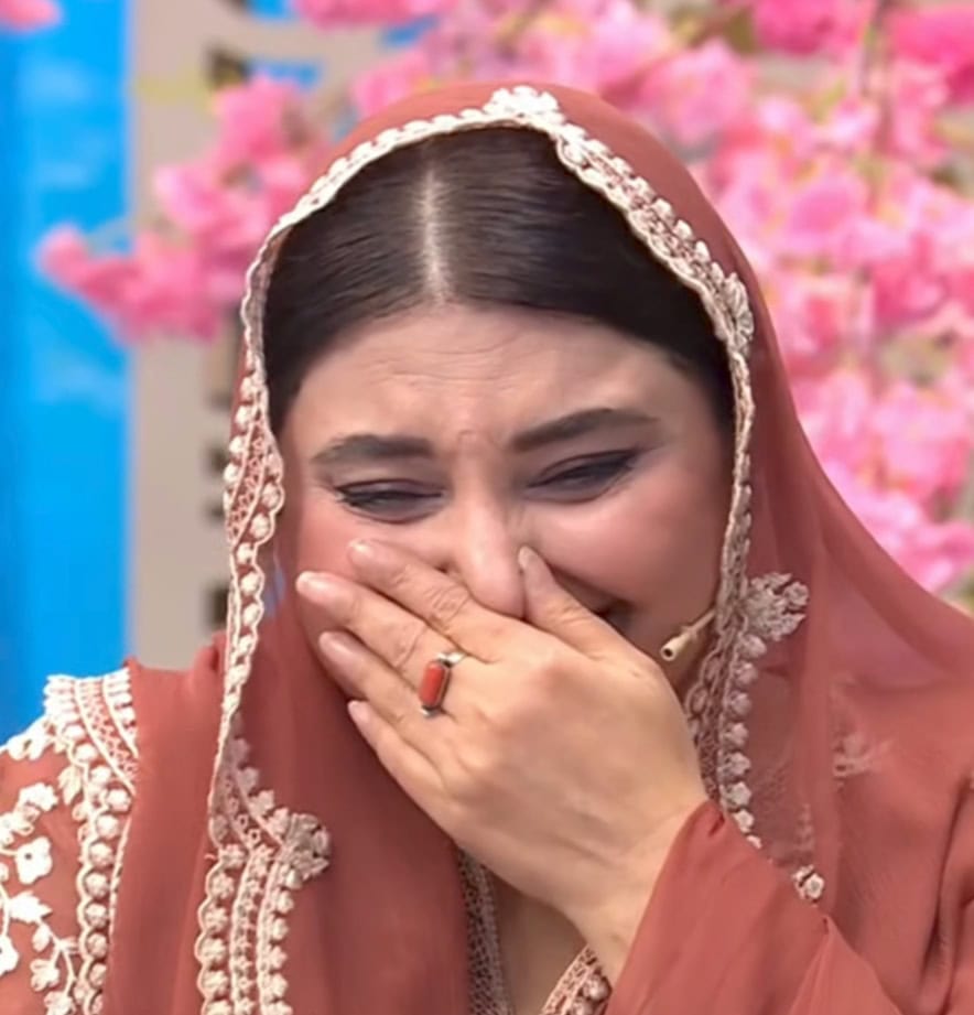 Javeria Saud’s Never Ending Publicity Stunts in Ramzan Transmission