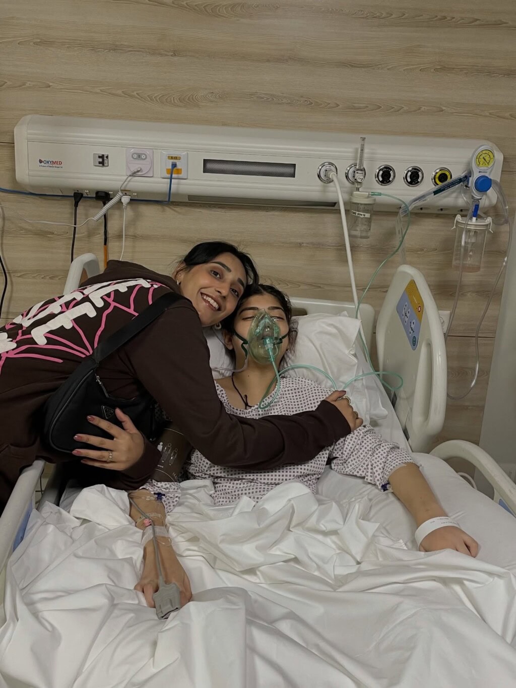 Muama Actress Areeba Ahmad Tirmizi’s Sister Passes Away