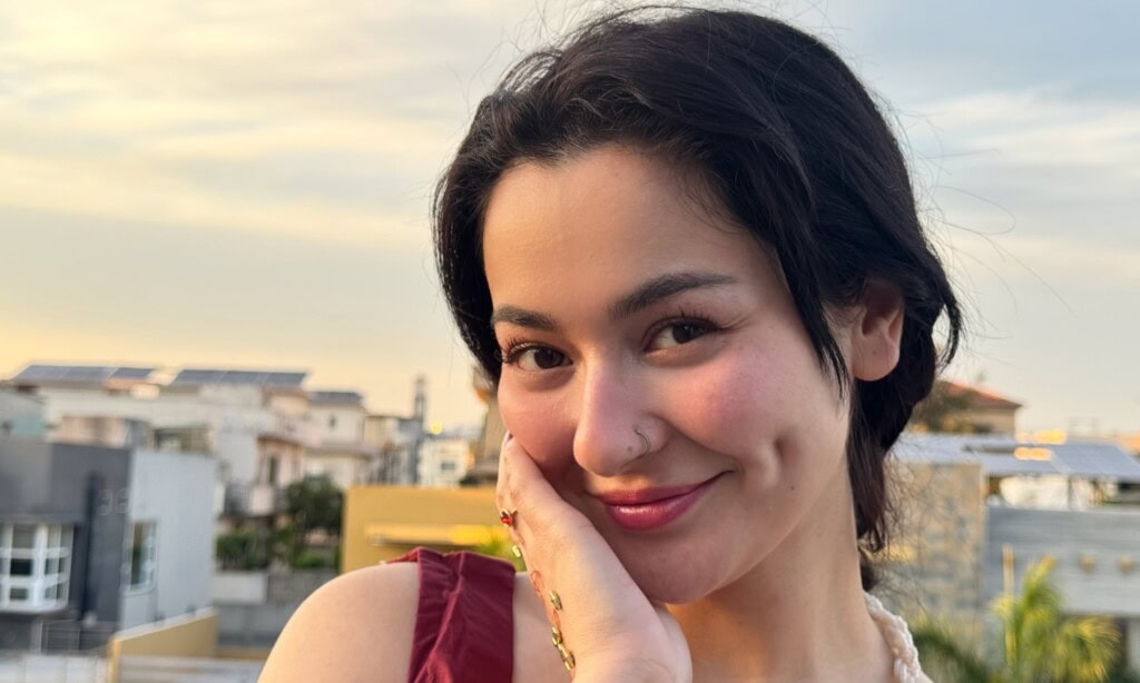 Hania Aamir’s Bold Eid Saree Look Under Fire