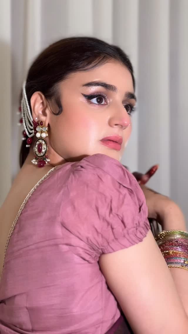Hira Mani’s Bold Saree Looks Gets Criticism