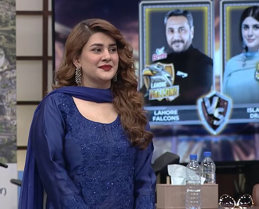 Kubra Khan’s Beautiful Gesture For Mother-In-Law In Jeeto Pakistan