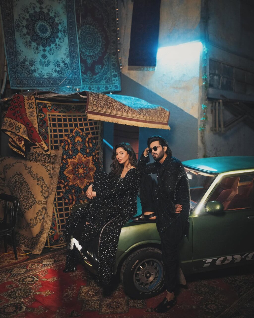 Mahira Khan & Fahad Mustafa’s Public Hug Sparks Criticism