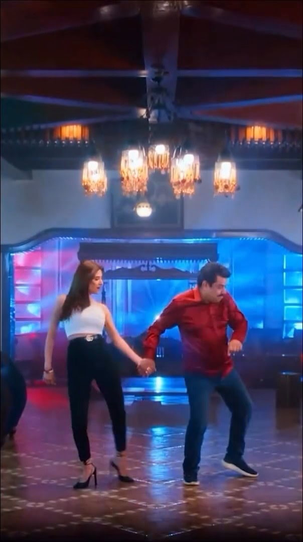 Naseem Vicky’s Song In Ashiq Rangeelay Blows Audience