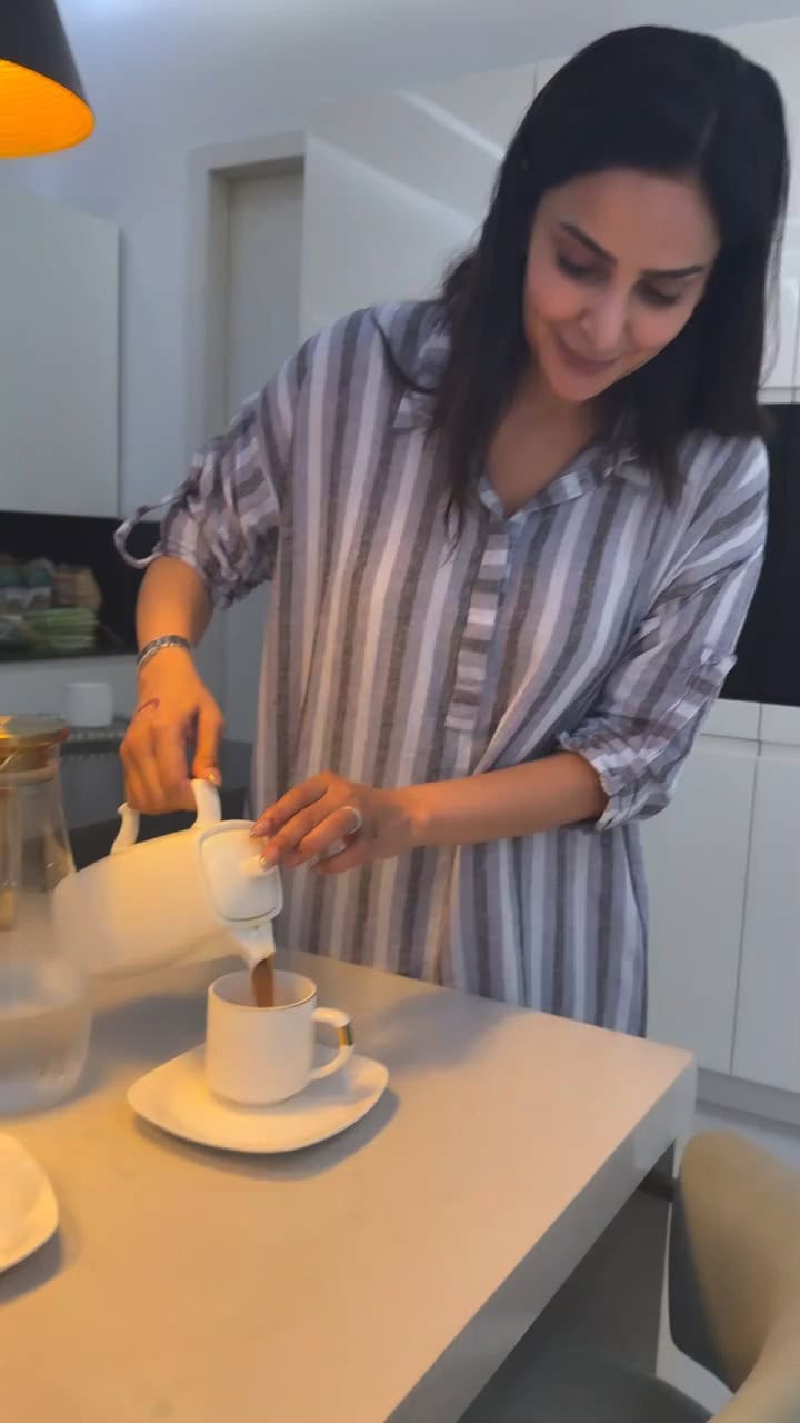 Saba Qamar’s Tea For Ahsan Khan Reminds Fans Of Muamma