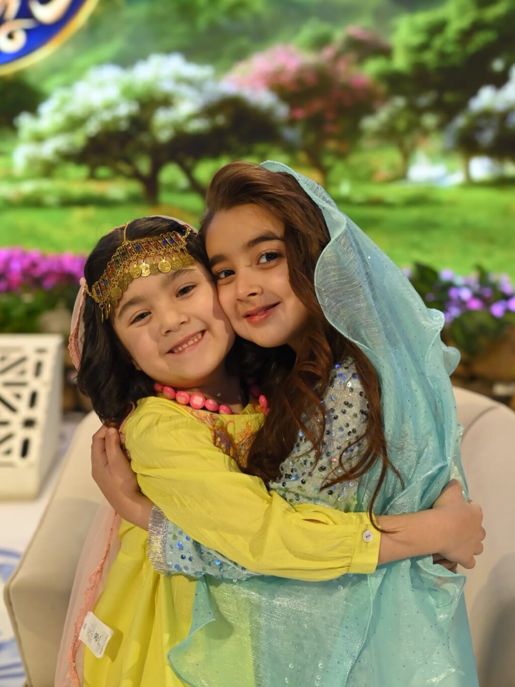 Zartasha Kashif’s Father Defends Her Against Trolling