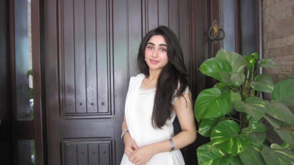 Zoha Tauqeer Criticizes Older Generation For Making Properties