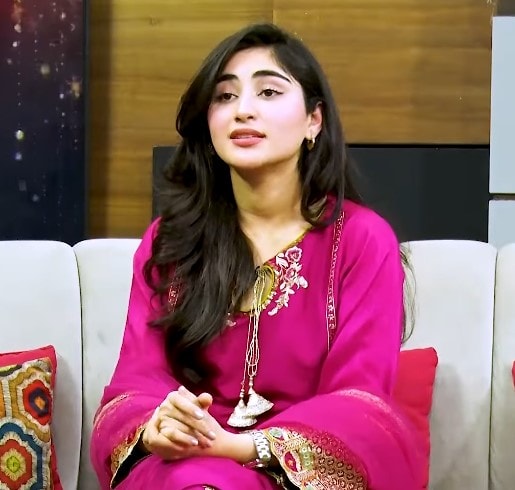 Zoha Tauqeer Criticizes Older Generation For Making Properties