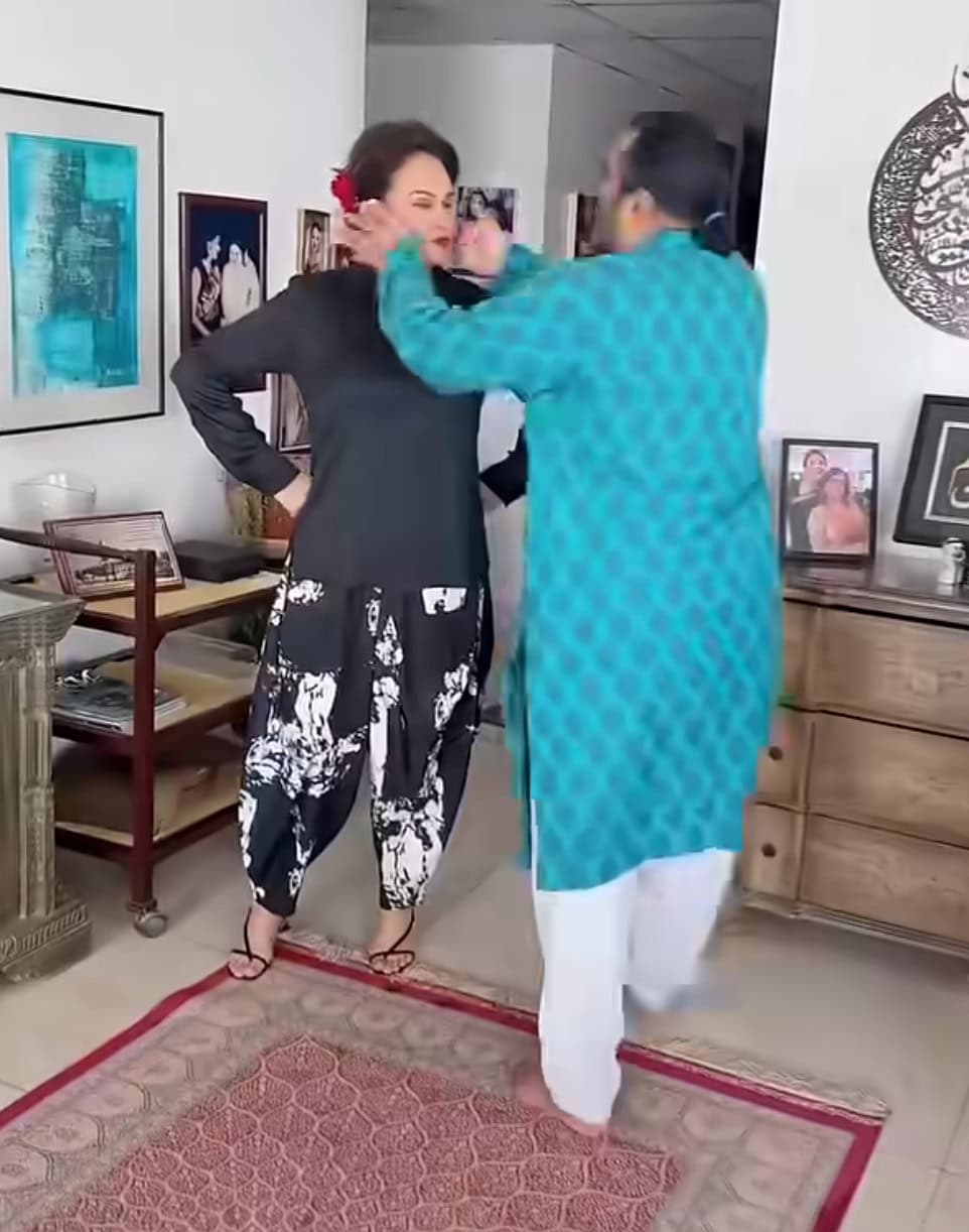 Bushra Ansari Criticized for Over-the-Top Teenage Antics