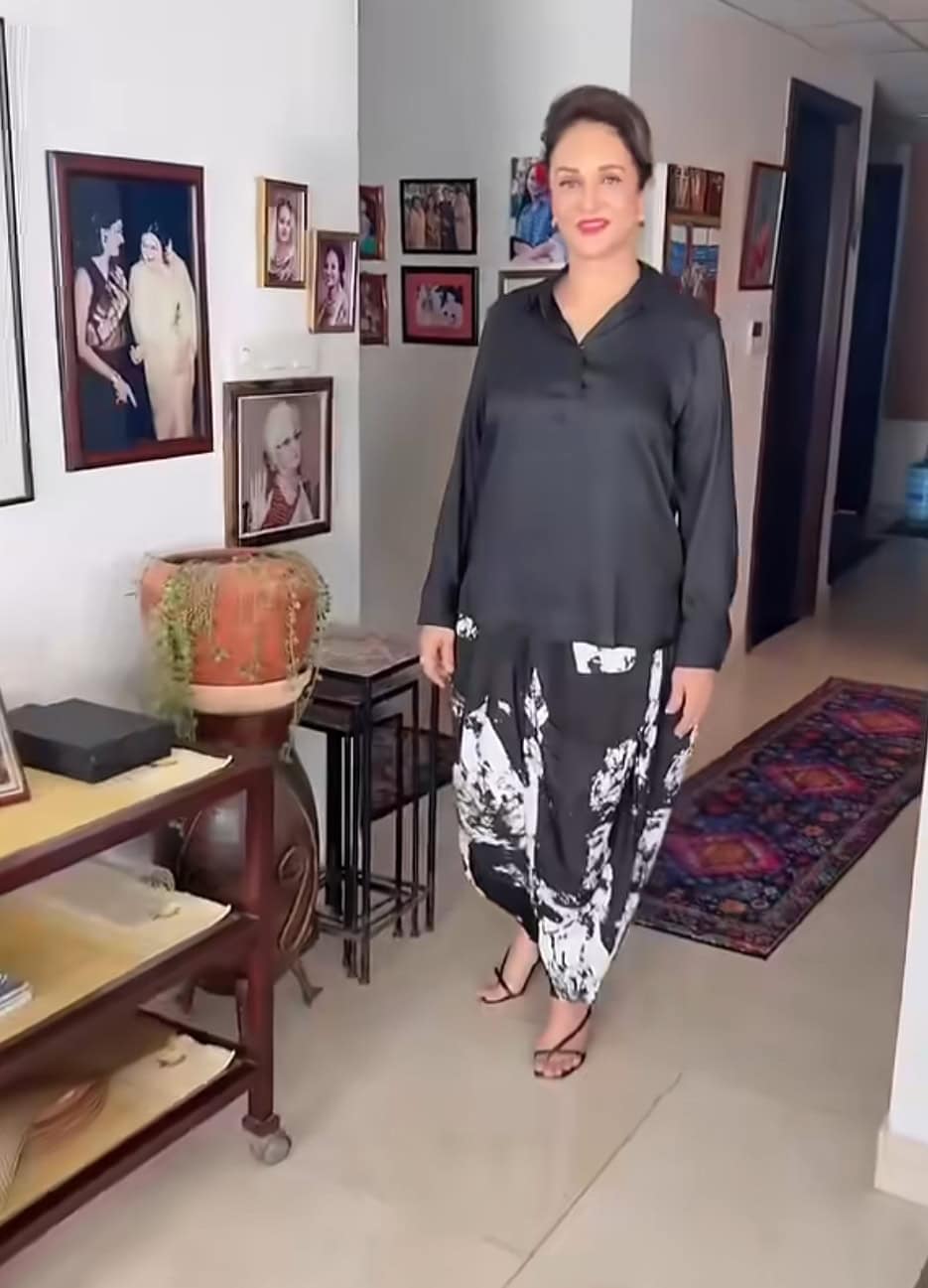 Bushra Ansari Criticized for Over-the-Top Teenage Antics
