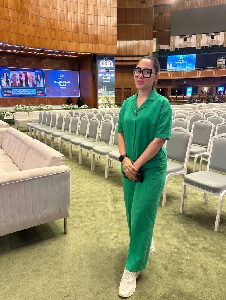 Gharidah Farooqi Responds to Outfit Malfunction Trolling