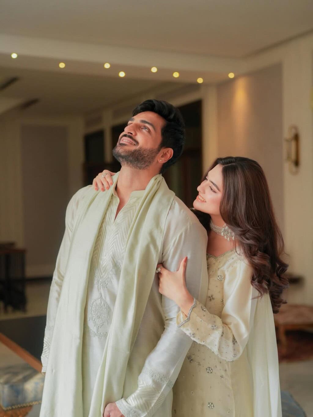 Omer Shahzad & Shanzay Lodhi’s PDA During Tawaf Upsets Fans