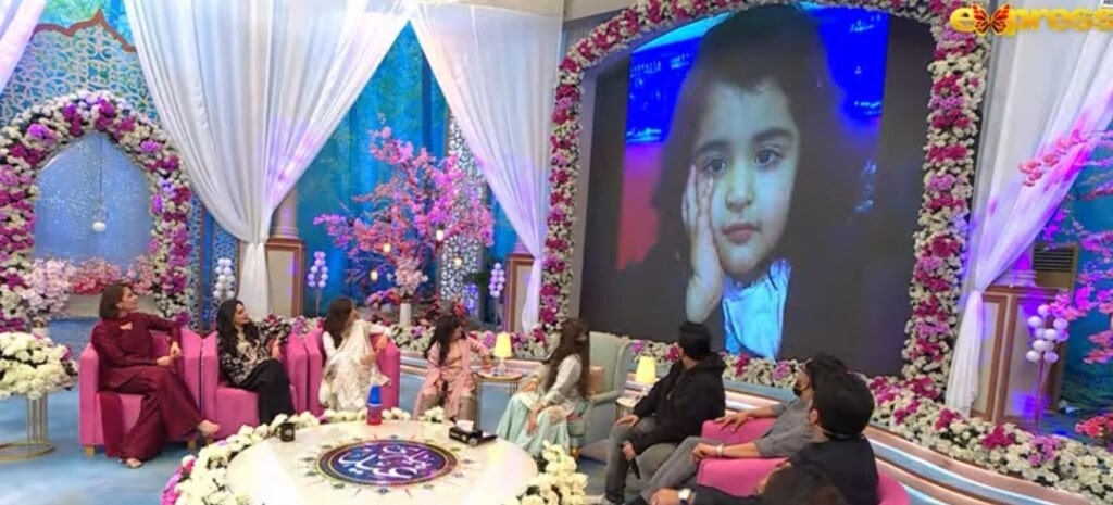 Javeria Saud In Trouble After Sharing Fake Yumna Zaidi Picture