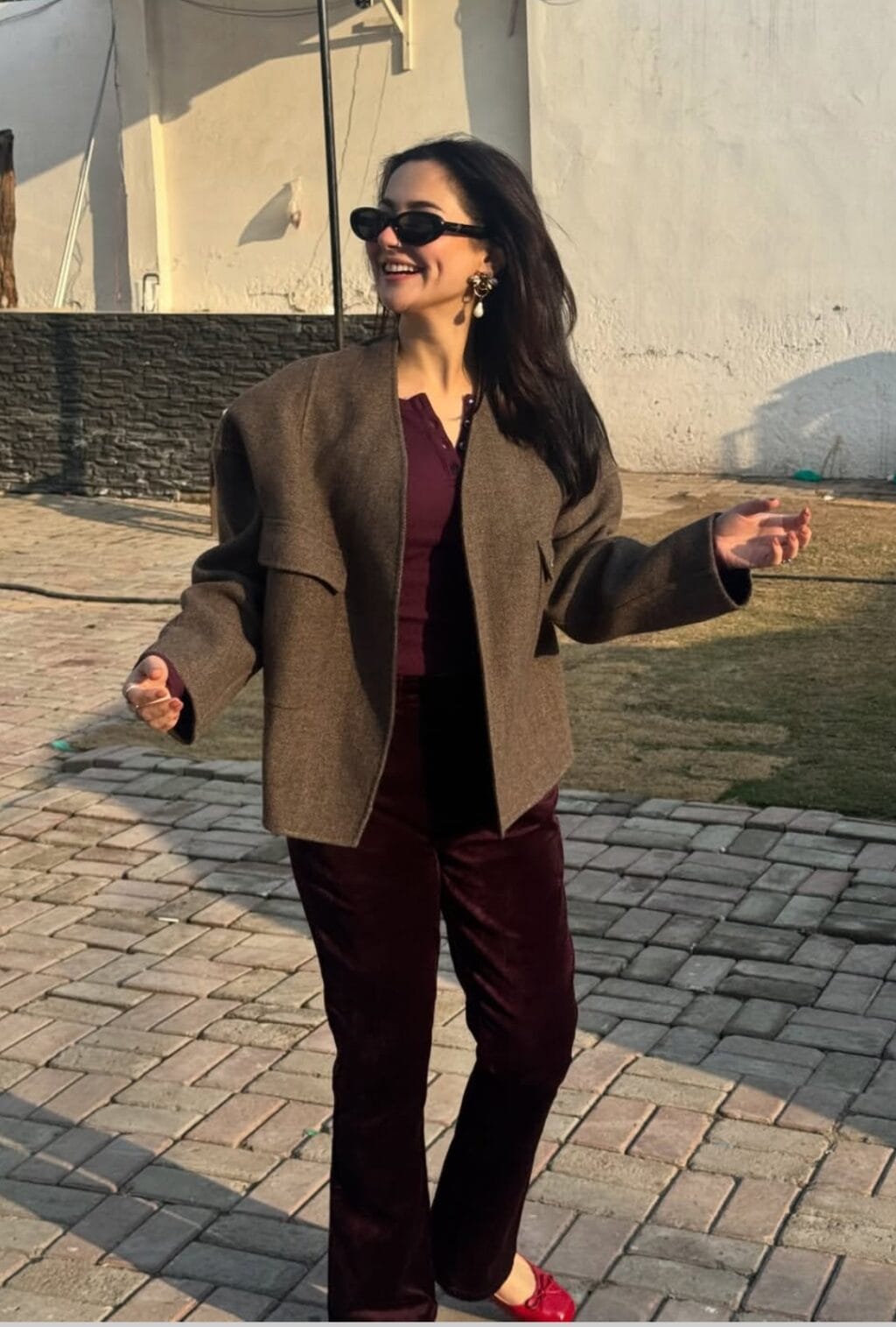Hania Aamir on People Hating Successful & Happy Women