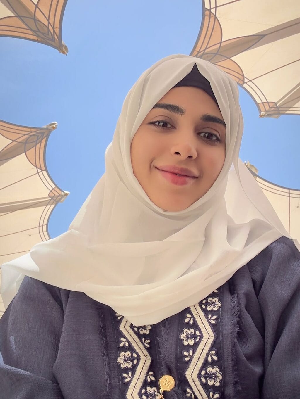 Sonya Hussyn Shares Memories from Her Umrah Trip