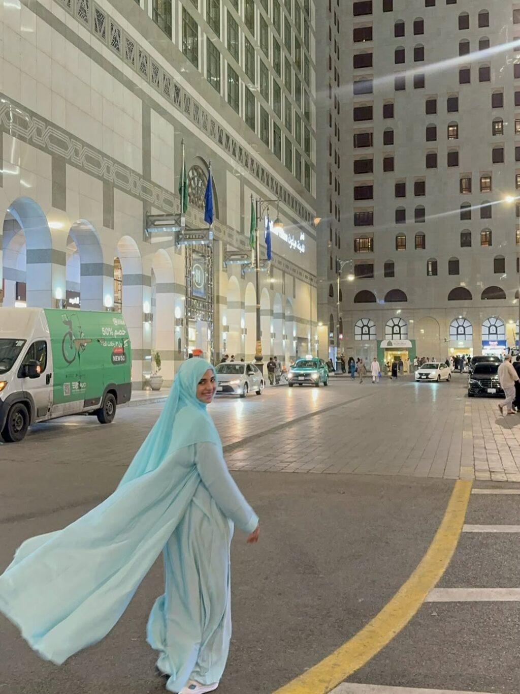 Sonya Hussyn Shares Memories from Her Umrah Trip