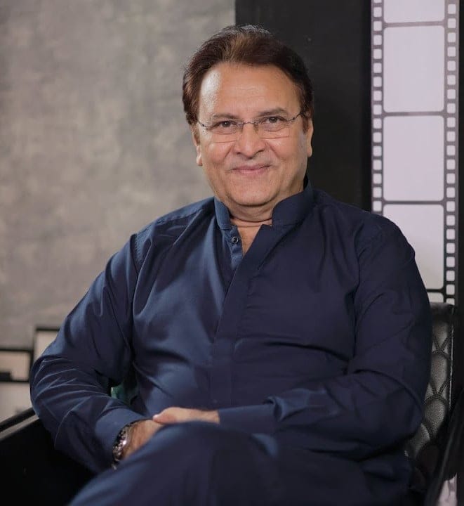 Behroze Sabzwari Calls Out Income Of Controversial Podcasters Behroze Sabzwari Calls Out Income Of Controversial Podcasters