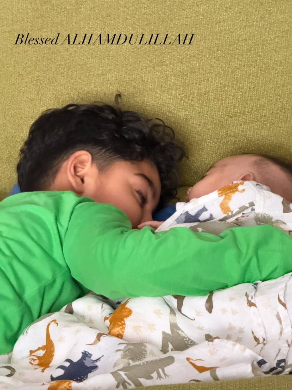 Iqra Aziz’s Photodump Reveals Balance Between Motherhood & Stardom