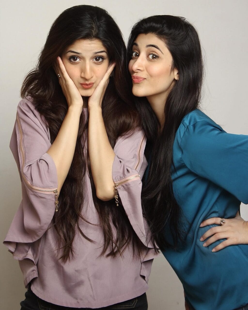 Urwa Hocane Challenges Public To Cry Like Mawra Hocane