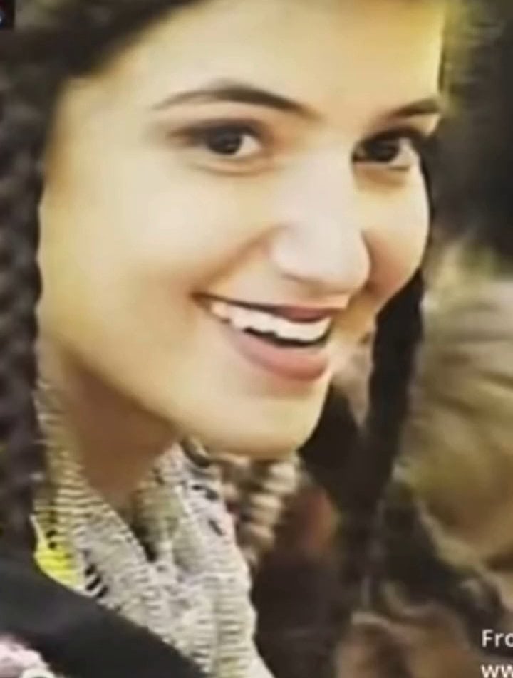What Does Goray Rang Ka Zamana Model Look Like Now