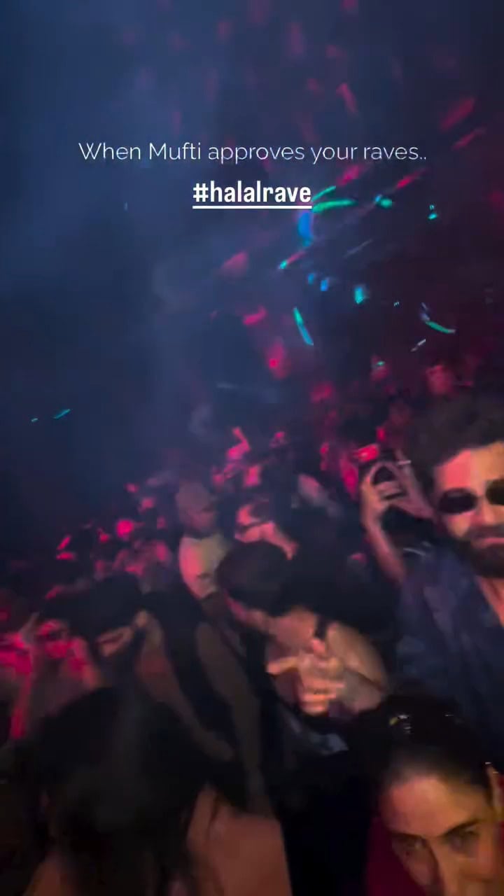 Mufti Abdul Qavi Spotted Attending A Rave