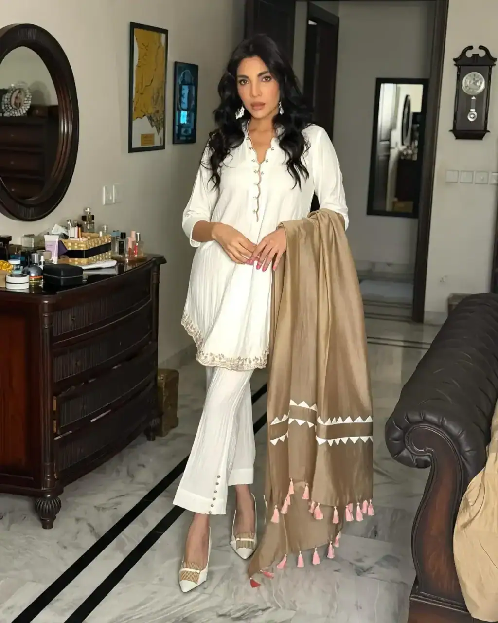 Zhalay Sarhadi Replies to Public Connecting Her to Fiza Ali’s Husband