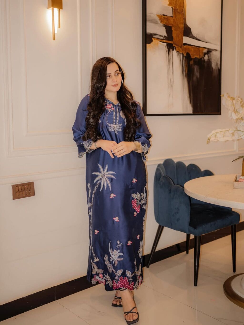 Aiman Khan Twinning With Eldest Daughter Amal Muneeb In Blue