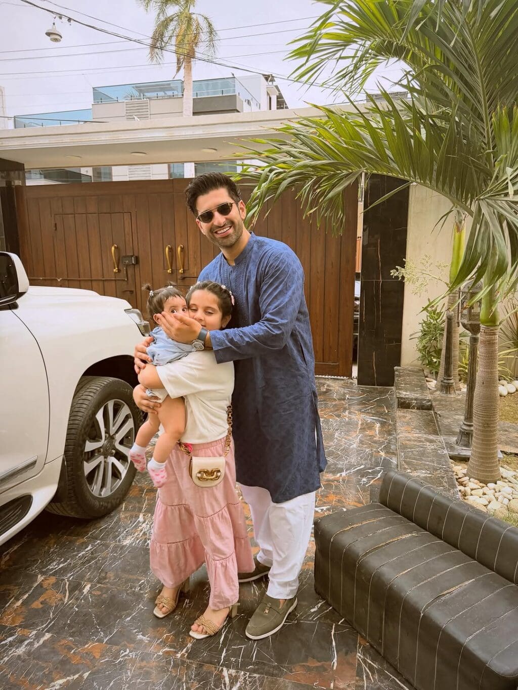 Aiman Khan and Muneeb Butt Eid Pictures with Daughters Aiman Khan and Muneeb Butt Eid Pictures with Daughters