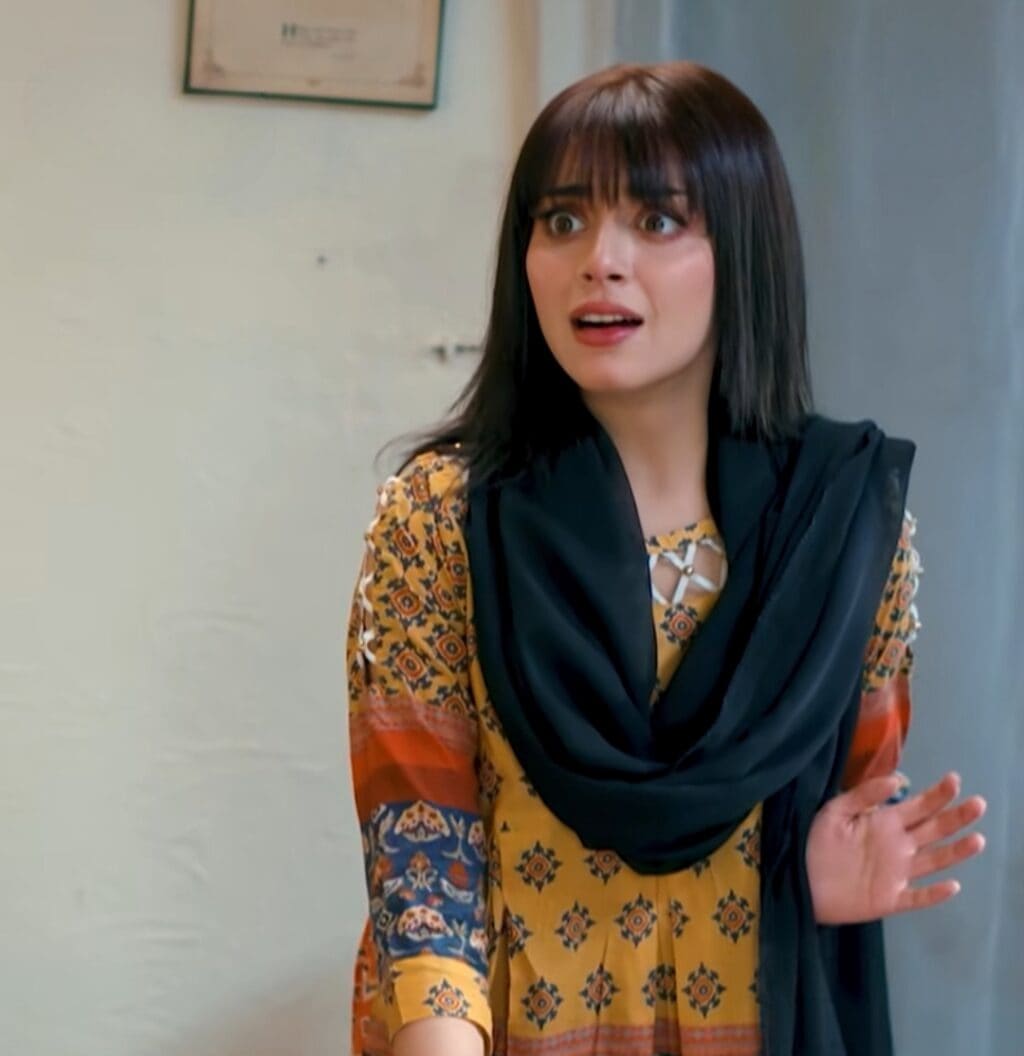 Alizeh Shah’s Drama Khuwab Meray Criticized for Cringe Scenes & Acting