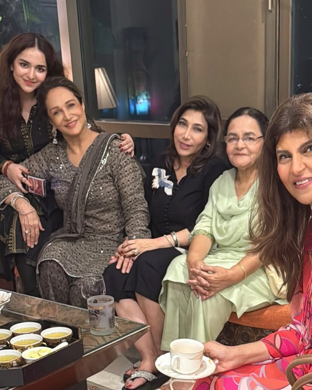 Bushra Ansari’s 70th Birthday Celebrations With Friends