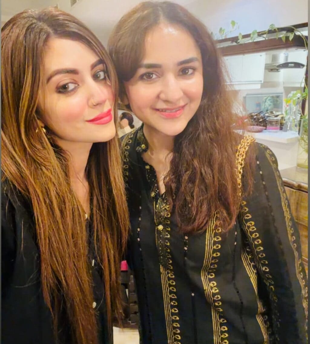 Bushra Ansari’s 70th Birthday Celebrations With Friends