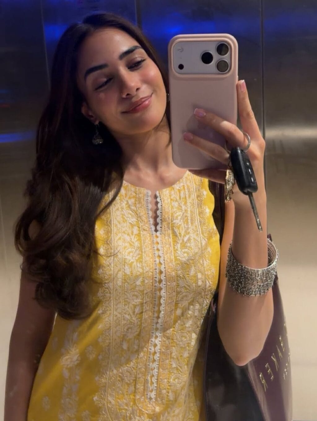 Pakistani Celebrities Pictures from Eid Ul Azha Day 1 Pakistani Celebrities Pictures from Eid Ul Azha Day 1