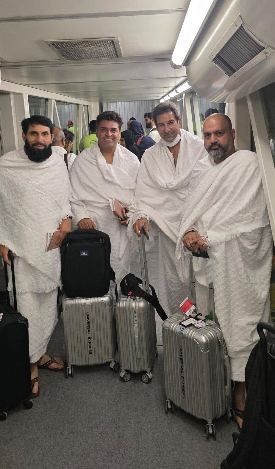 Pakistani Celebrities Performing Hajj in 2026 Pakistani Celebrities Performing Hajj in 2026