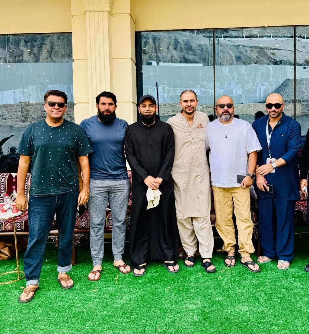Pakistani Celebrities Performing Hajj in 2026 Pakistani Celebrities Performing Hajj in 2026